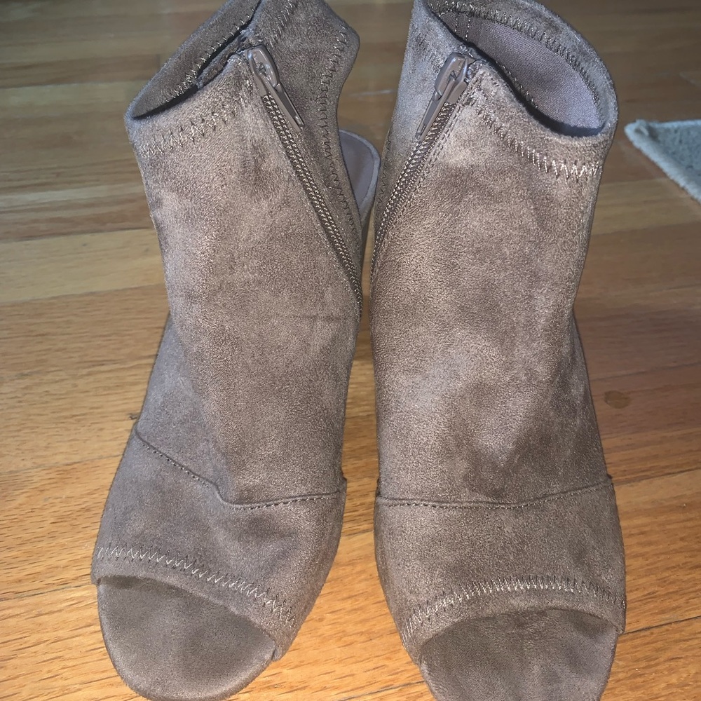 Booties - Picture 3 of 4